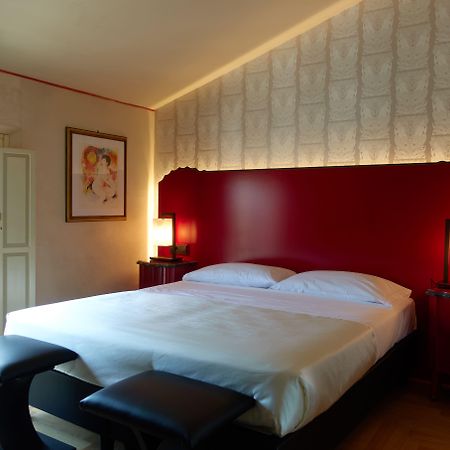 Hotel Verdi Boutique Hotel Парма Екстериор снимка