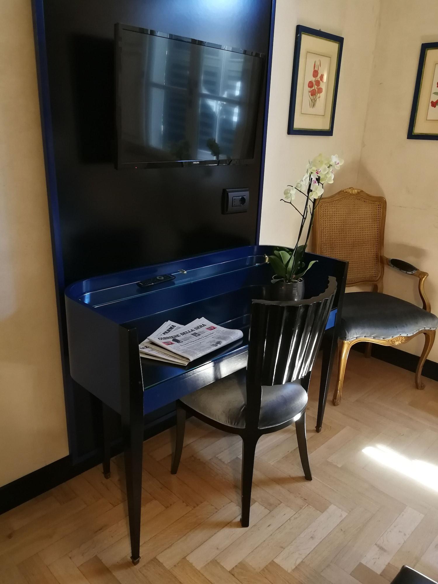 Hotel Verdi Boutique Hotel Парма Екстериор снимка